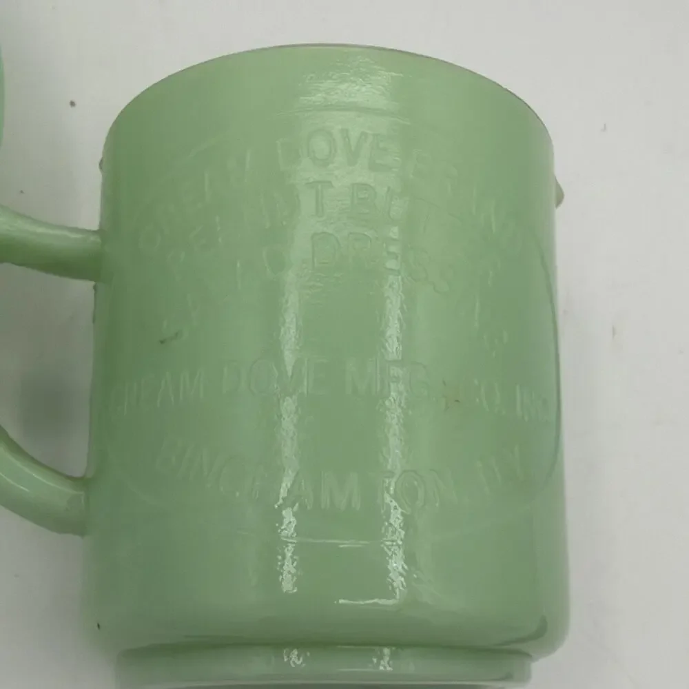 VINTAGE Cream Dove Mfg. Co. measuring cup GREEN JADEITE Green JUICER RARE MCM